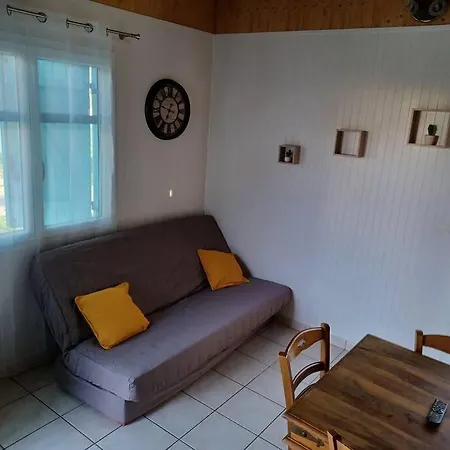 La Maison Bleu Du De Céline Chalet